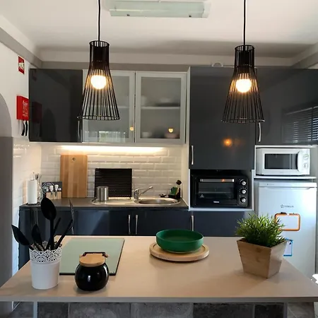 House * Алвор